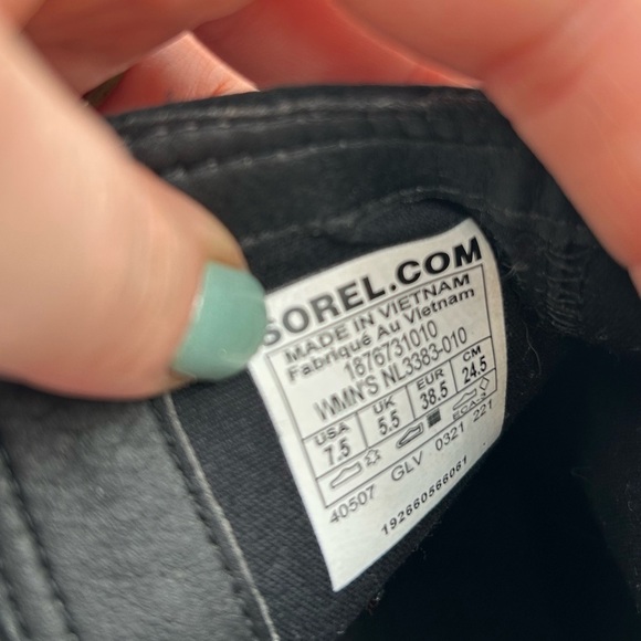 Sorel Women's Cate Cut Out Ankle Boot Black Leather & Suede Stack Heel Size 7.5 - Picture 12 of 12